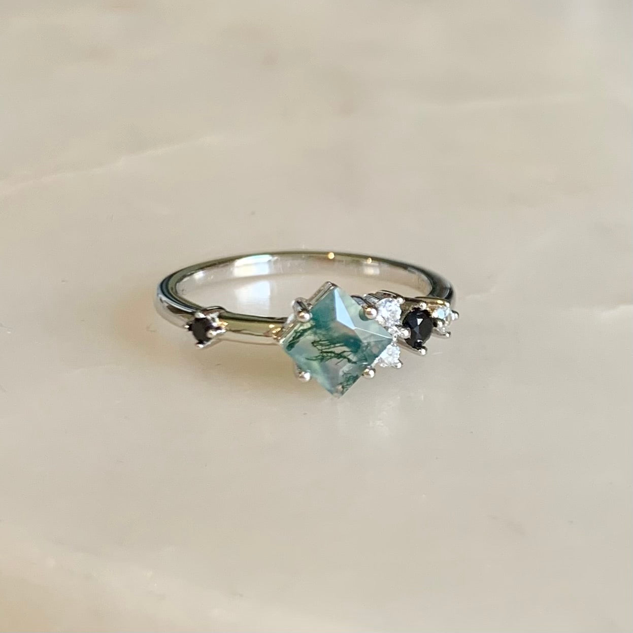 Ivy Moss Agate Ring | Rhodium Plated