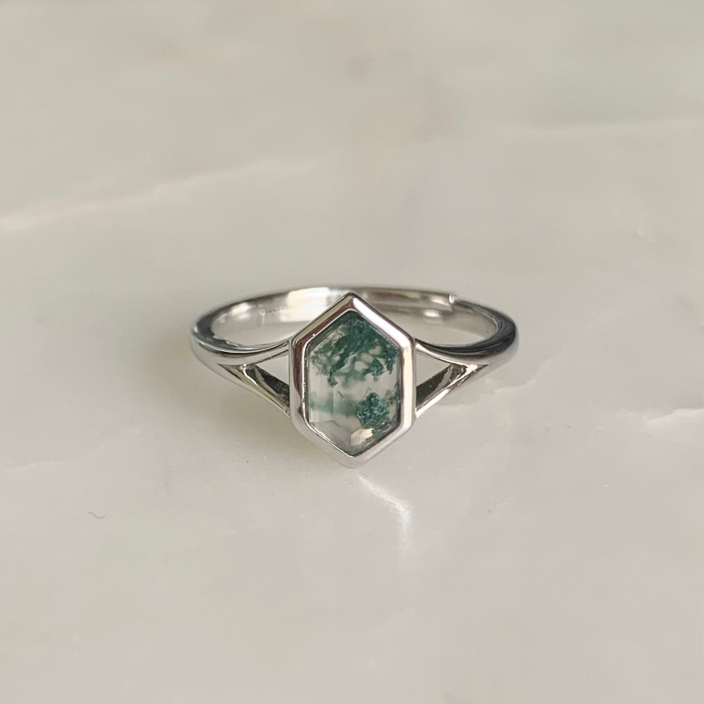 Zen Moss Agate Ring | Rhodium Plated